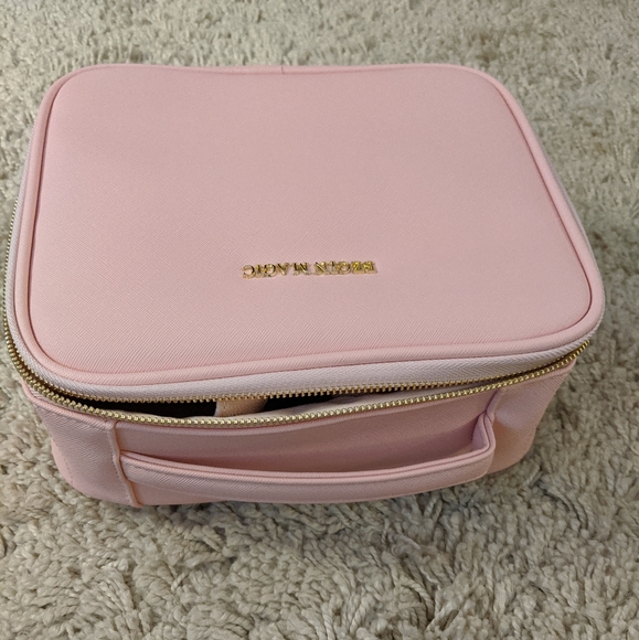Begin Magic makeup case - Picture 2 of 4
